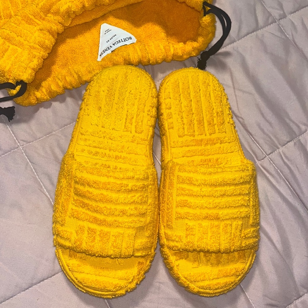 Bottega veneta resort slides